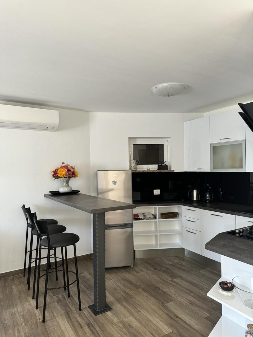 Heart Of Stone Apartment Tulisevica Exterior photo